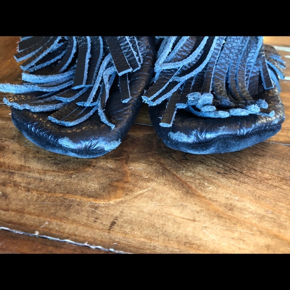 Starry Knight Designs ultra fringe moccasins 7” - Picture 5 of 7
